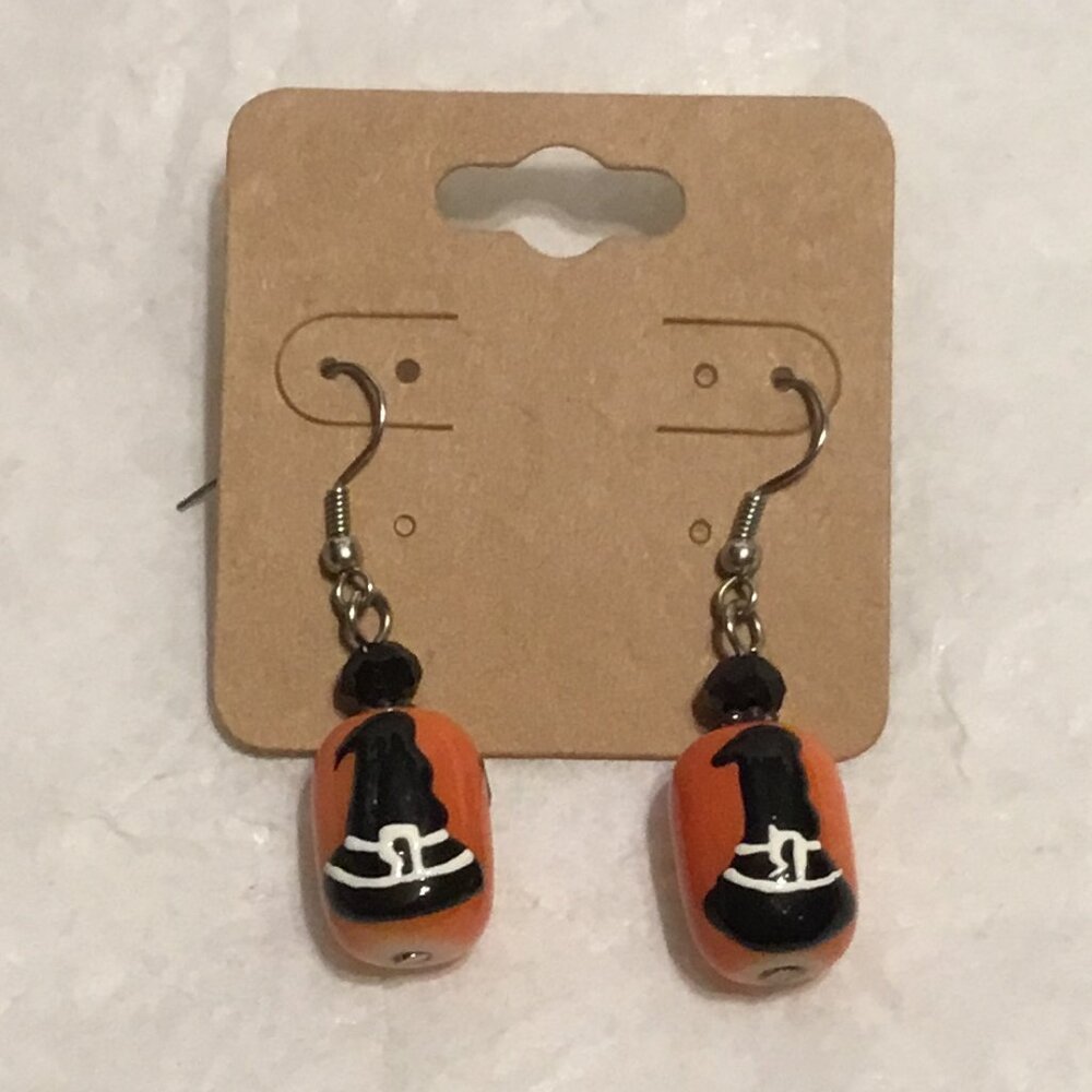 Very cool pair of Halloween witch hat & stars hook glass earrings - new on card